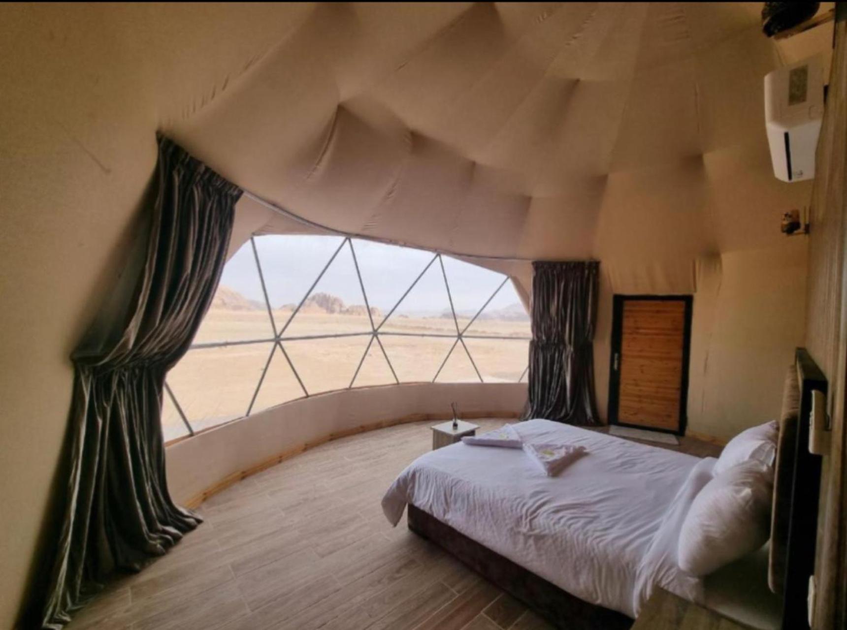 Angelina Wadi Rum Camp Exteriör bild