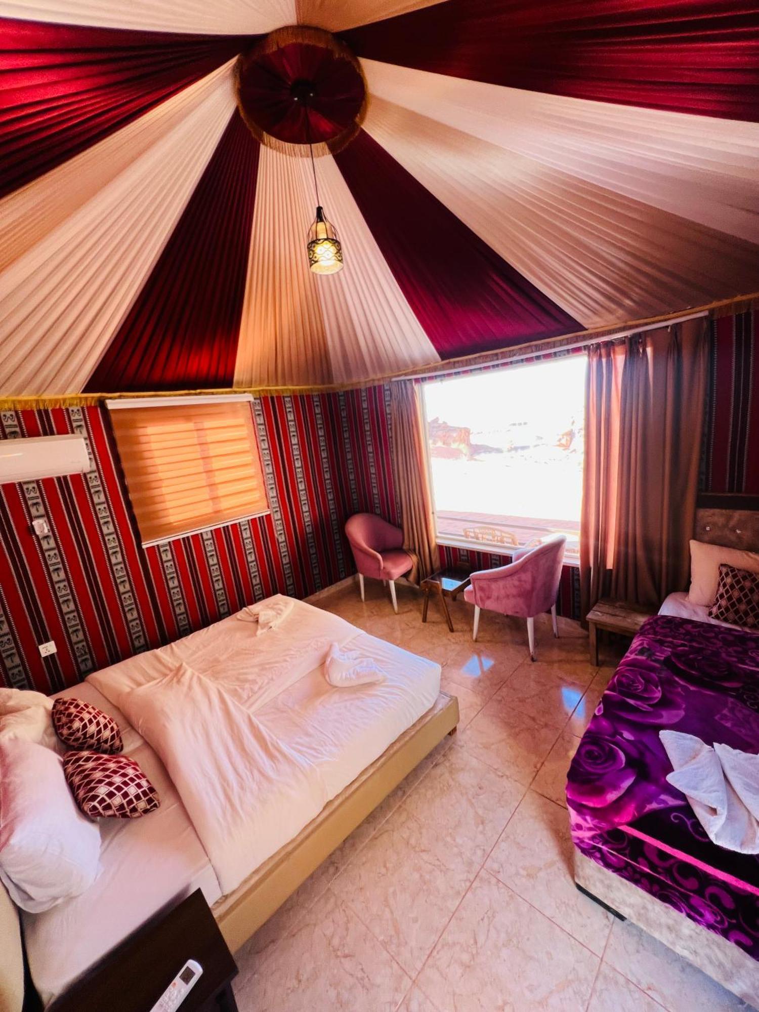 Angelina Wadi Rum Camp Exteriör bild