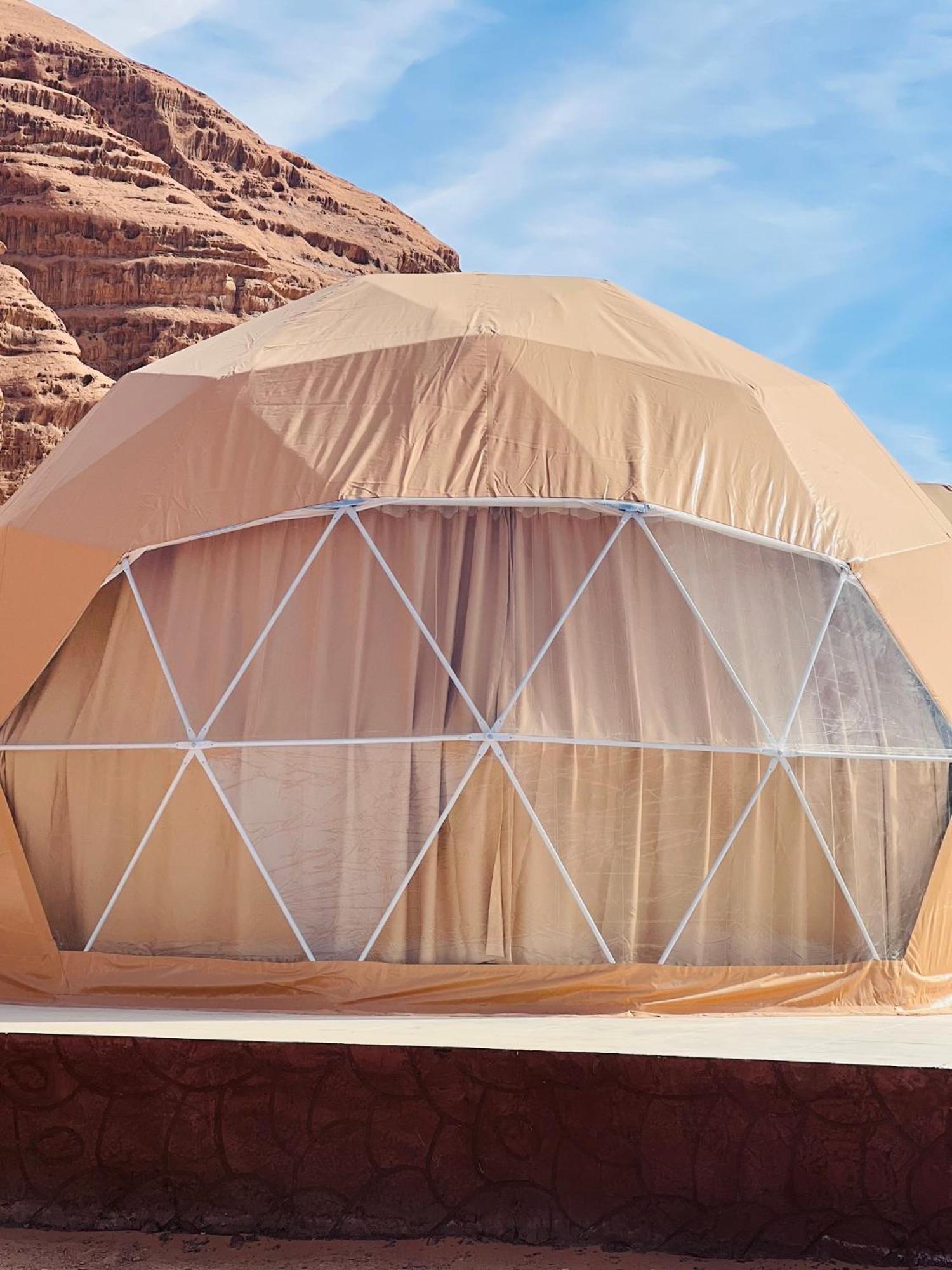 Angelina Wadi Rum Camp Exteriör bild